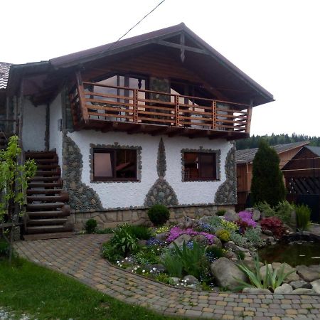 Апартаменти "У Кузьмича" 1 Mykulychyn Exterior photo