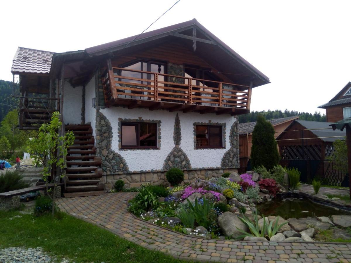 Апартаменти "У Кузьмича" 1 Mykulychyn Exterior photo